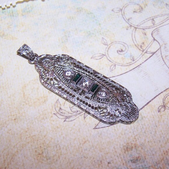 Art Deco Rhodium Plated Green/Clear Rhinestone Filigree Pendant - Picture 3 of 8